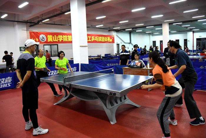 部分球迷甚 部分球迷甚