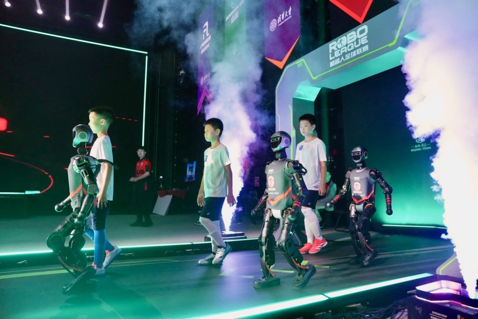 许多年轻才 许多年轻才