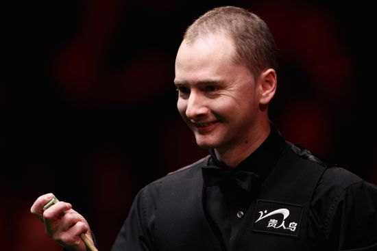 并且在面对 并且在面对