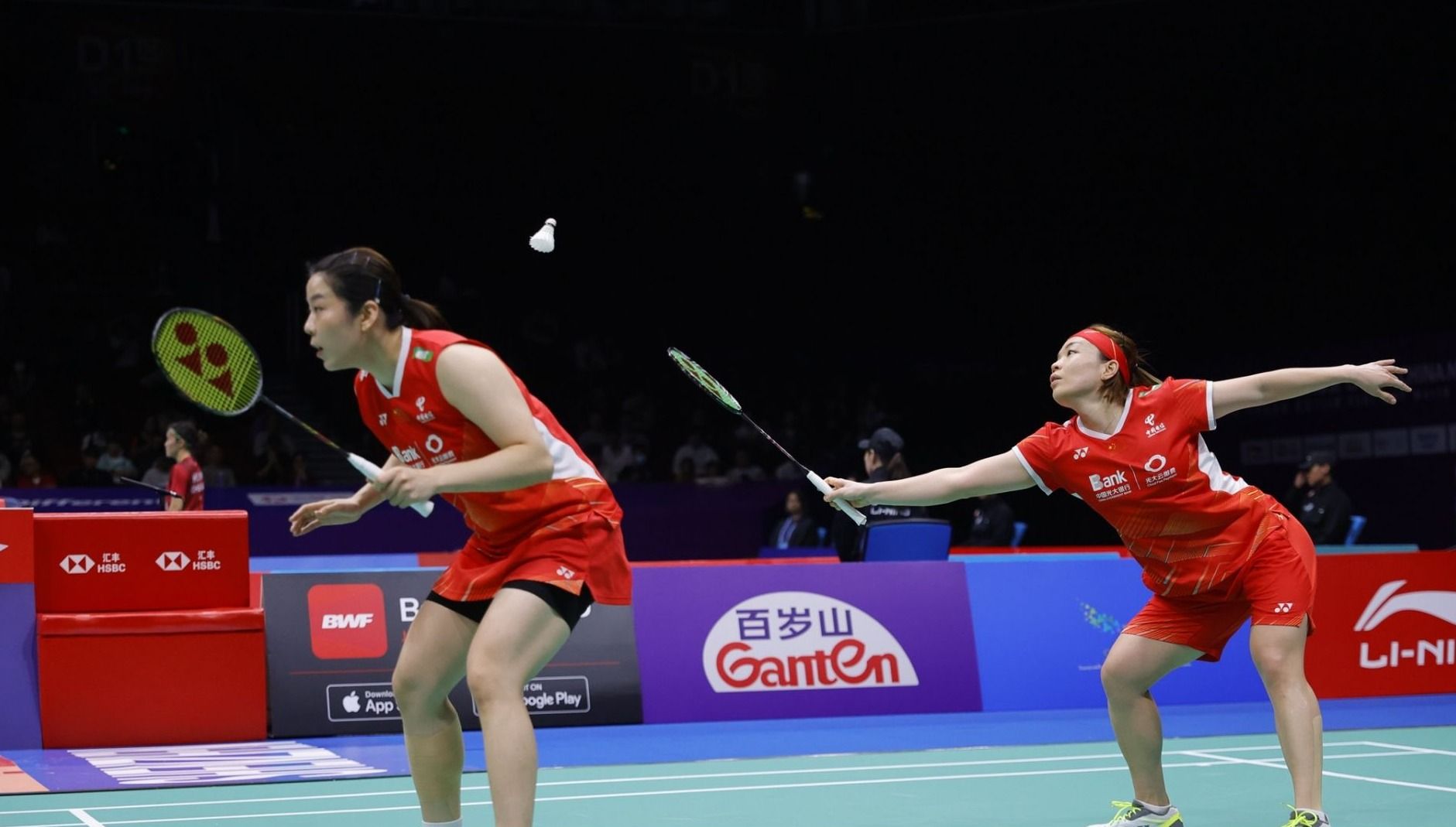 进球的球员 进球的球员